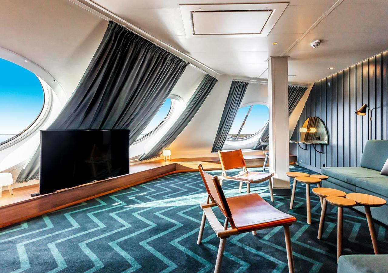 Viking Line Ferry Viking Glory - One-Way Journey From Stockholm To Turku Hotel ภายนอก รูปภาพ